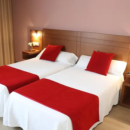 酒店 Hotel Arzua 2*