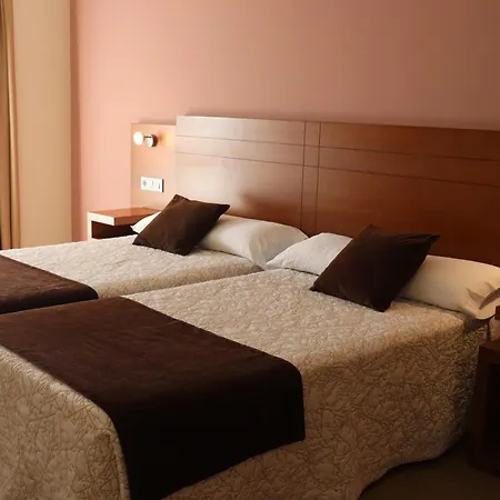 酒店 Hotel Arzua 2*